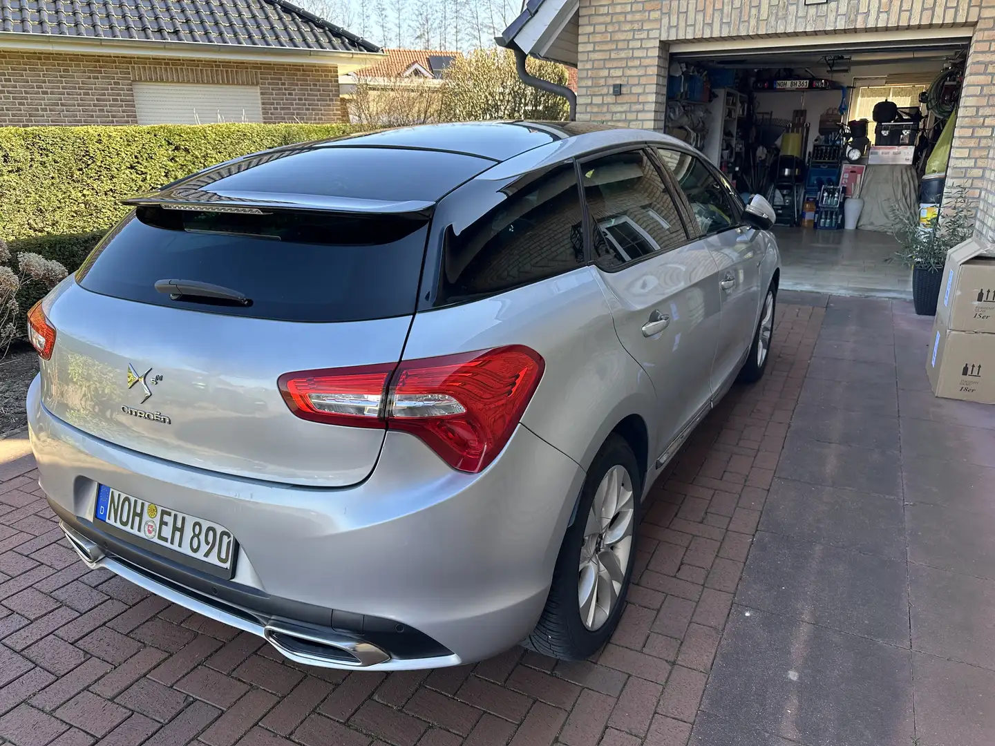 DS Automobiles DS 5 Ezüst - 2
