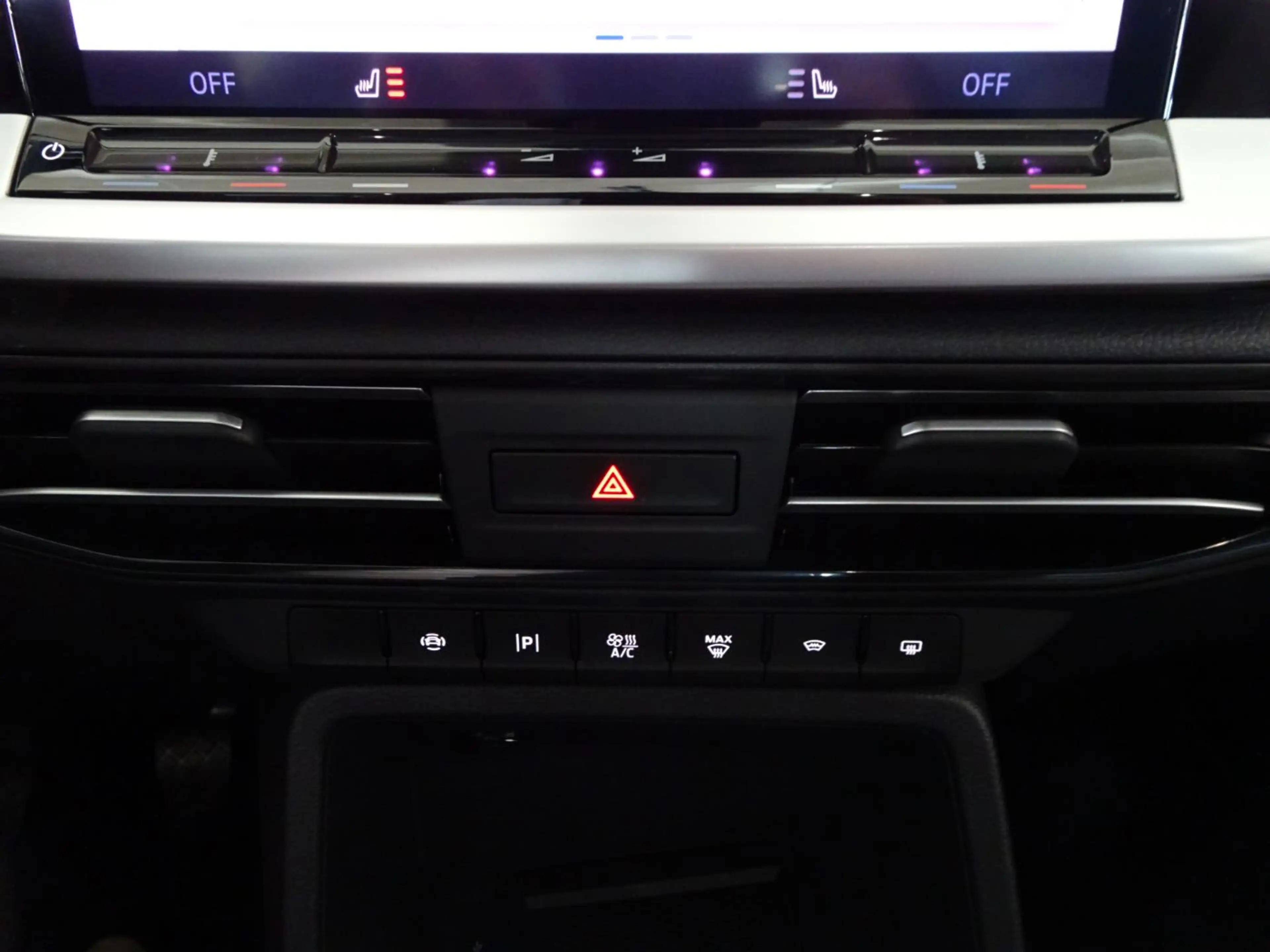 Ford Grand Tourneo Connect Active AWD 7-SITZER*PANO — photo 13