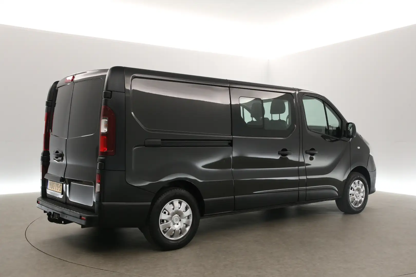 Renault Trafic 1.6 dCi T29 L2H1 | Dubbele Cabine | 6 Persoons | A Zwart - 2