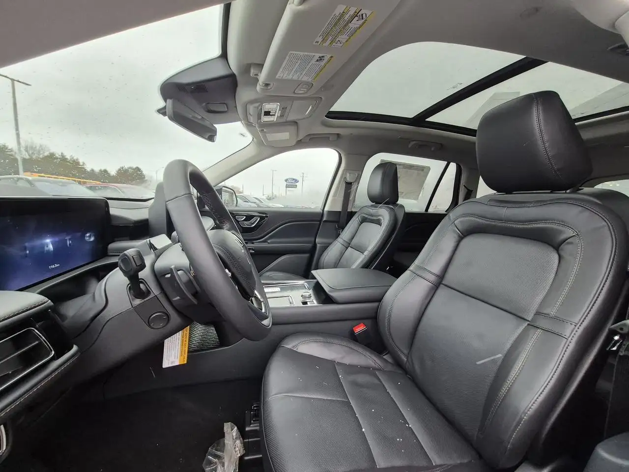 Lincoln Aviator снимка Lincoln Aviator