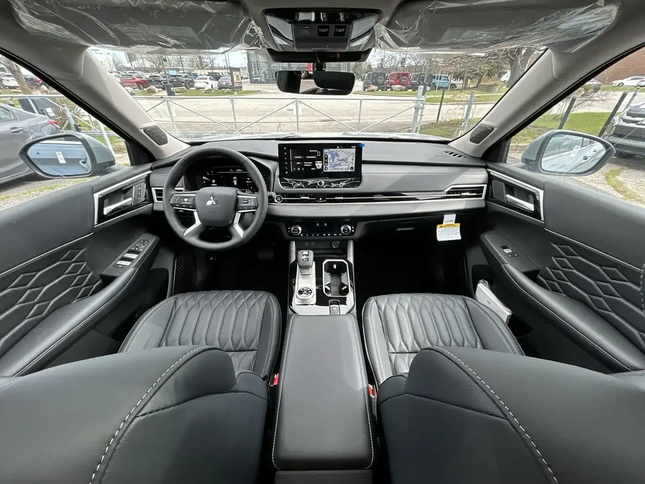 Mitsubishi Outlander снимка Mitsubishi Outlander