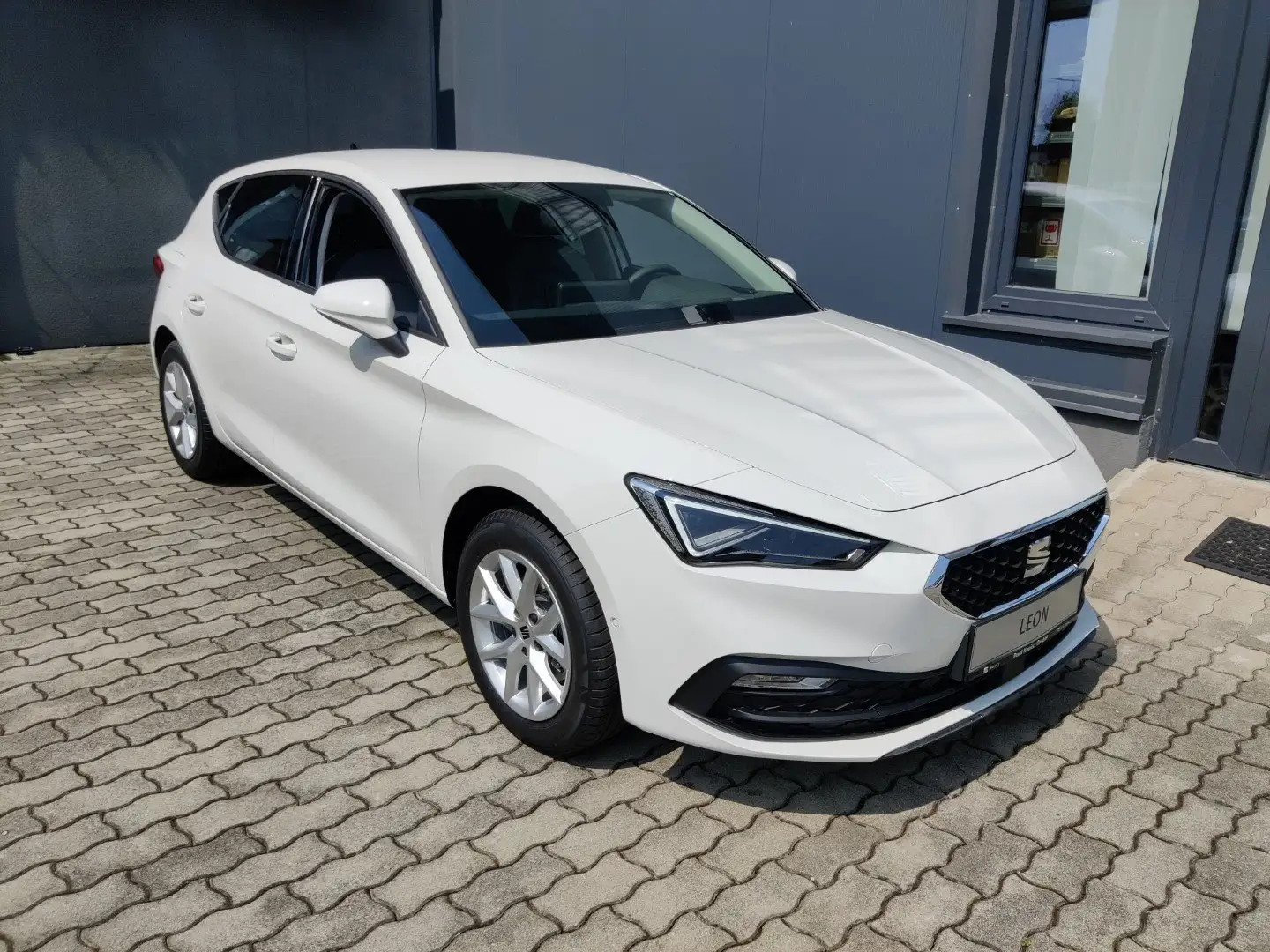 SEAT Leon Leon 1,5 TSI Style Edition Style Edition Weiß - 1