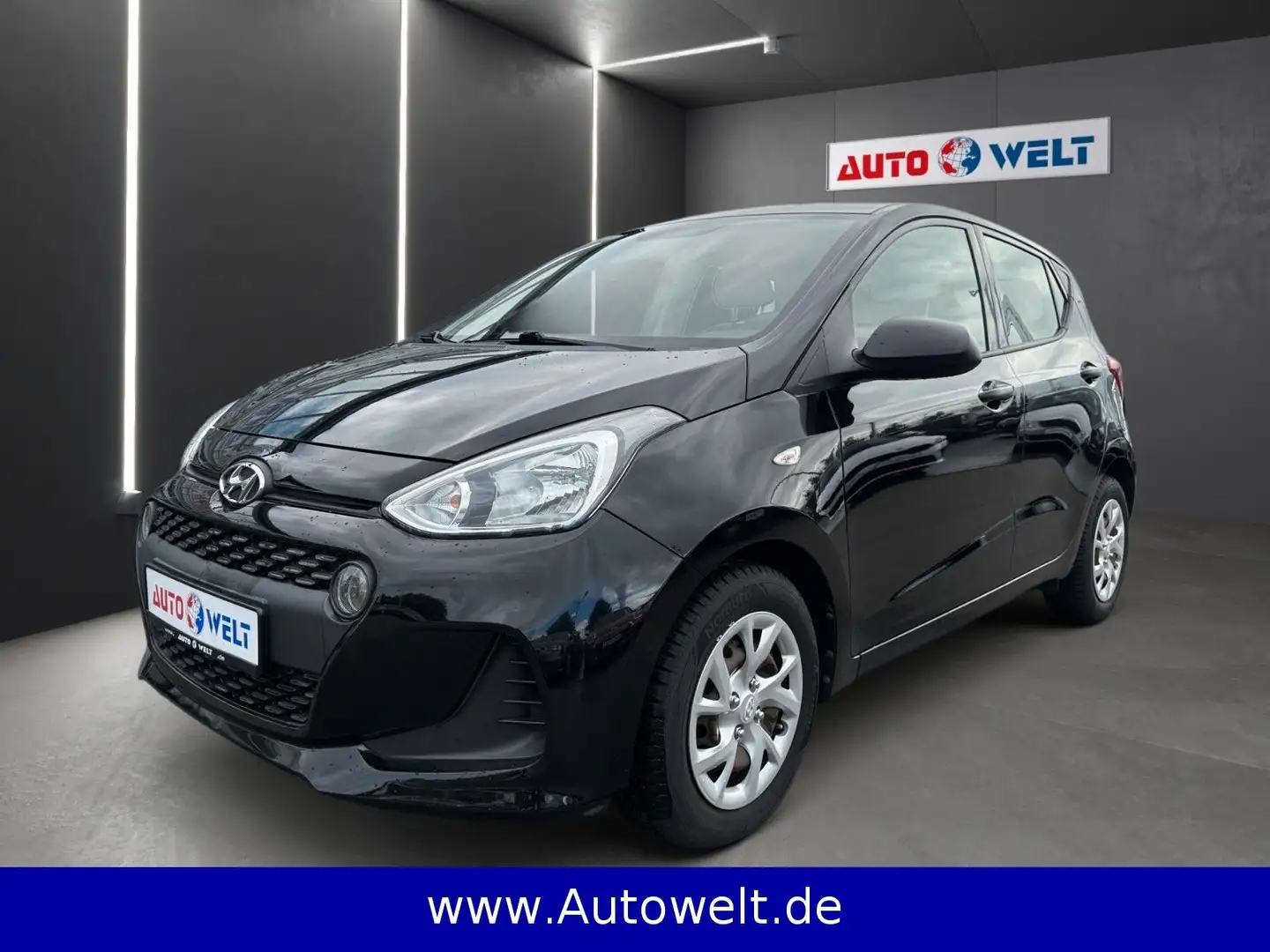 Hyundai i10 Classic 1.0 5-trg. Klimaanlage Schwarz - 1