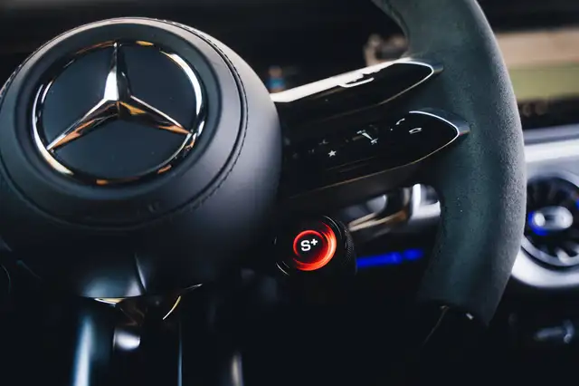 Mercedes-Benz G-Class view 13
