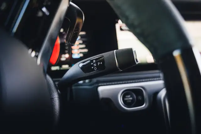 Mercedes-Benz G-Class view 14