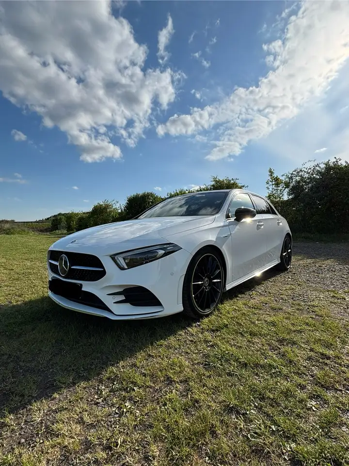 Mercedes-Benz A 220