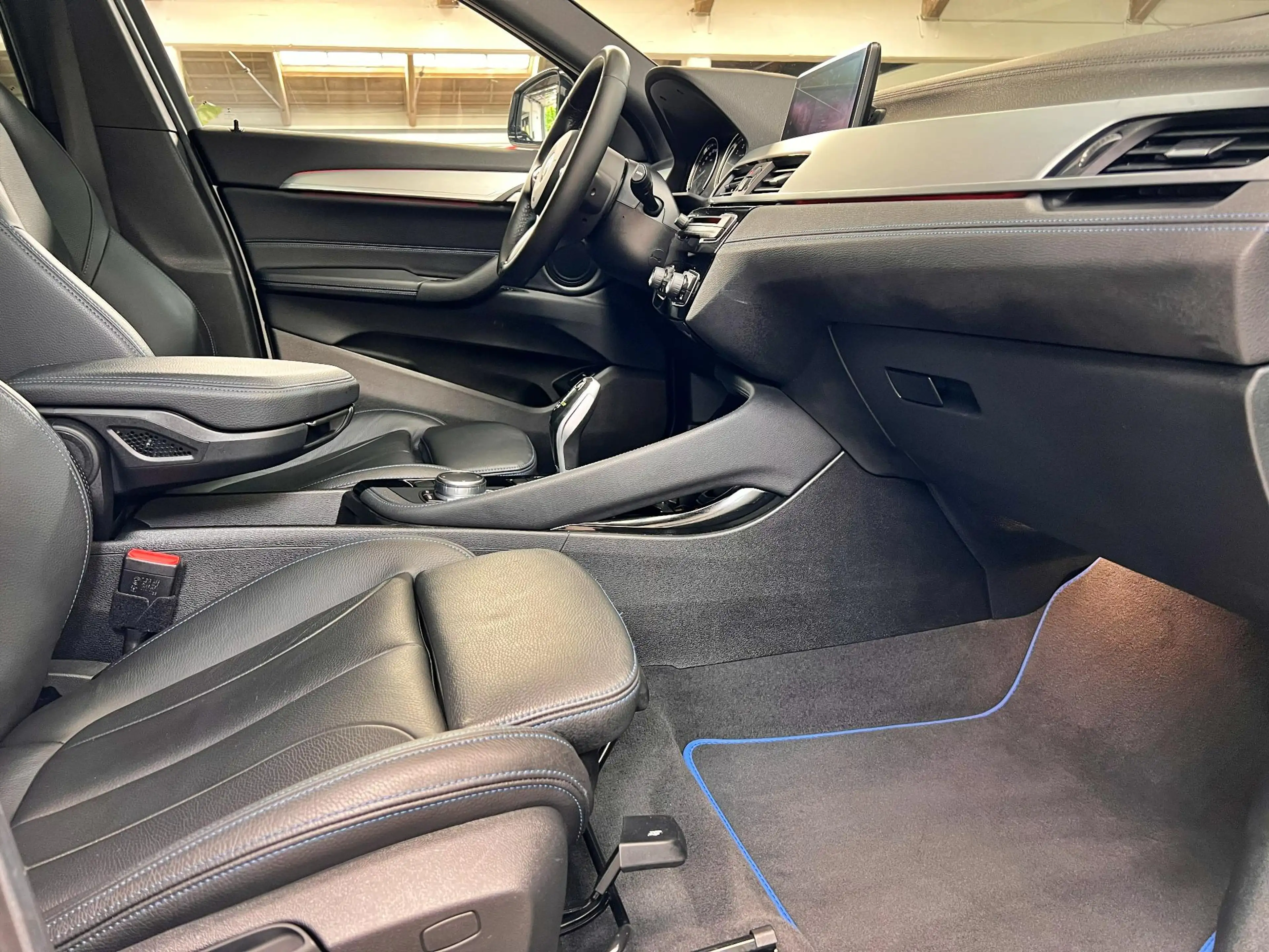 BMW X2 sDrive20i High Executive Edition M Sport | 19" | A — photo 16