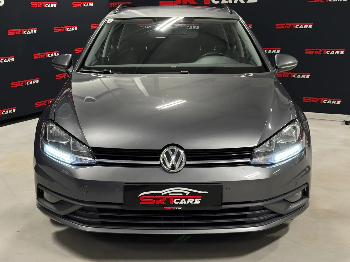Volkswagen Golf Variant 1.6 TDI Kombi *Schalter*Einparkhilfe Grau - 2