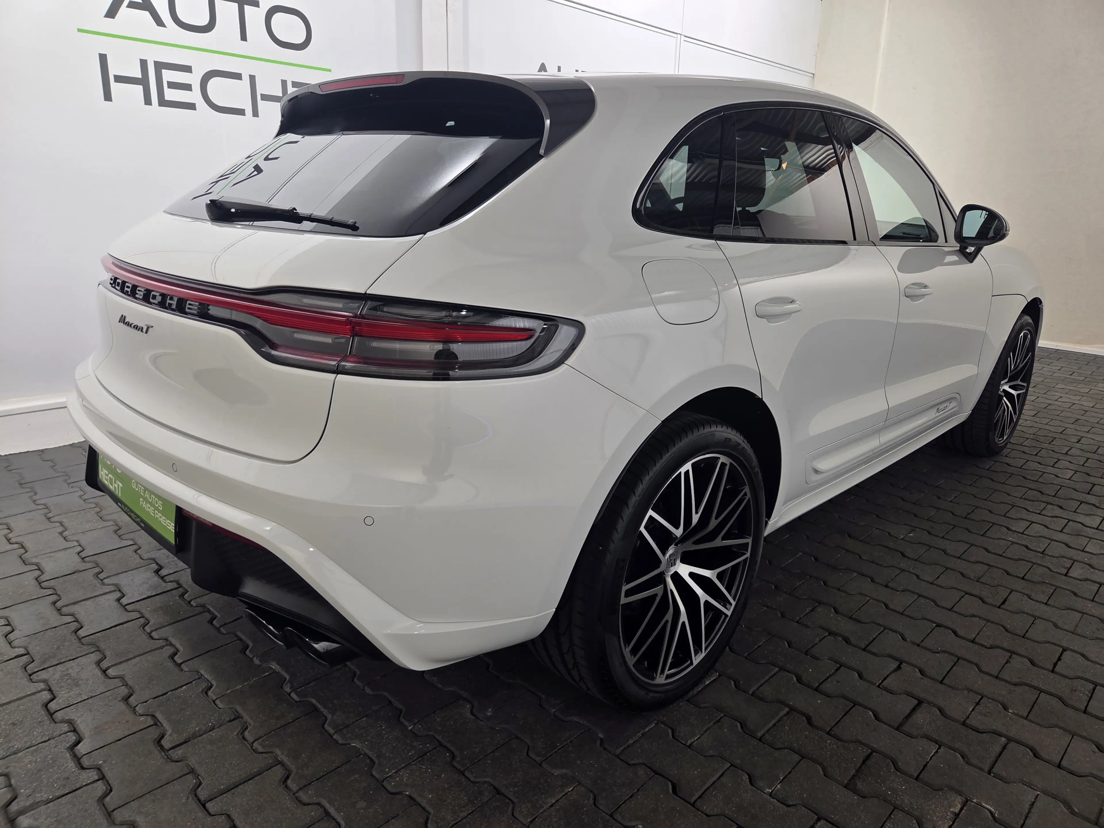 Porsche Macan T PDK, Kamera, Panorama, 21 Zoll, ACC, DAB — photo 3