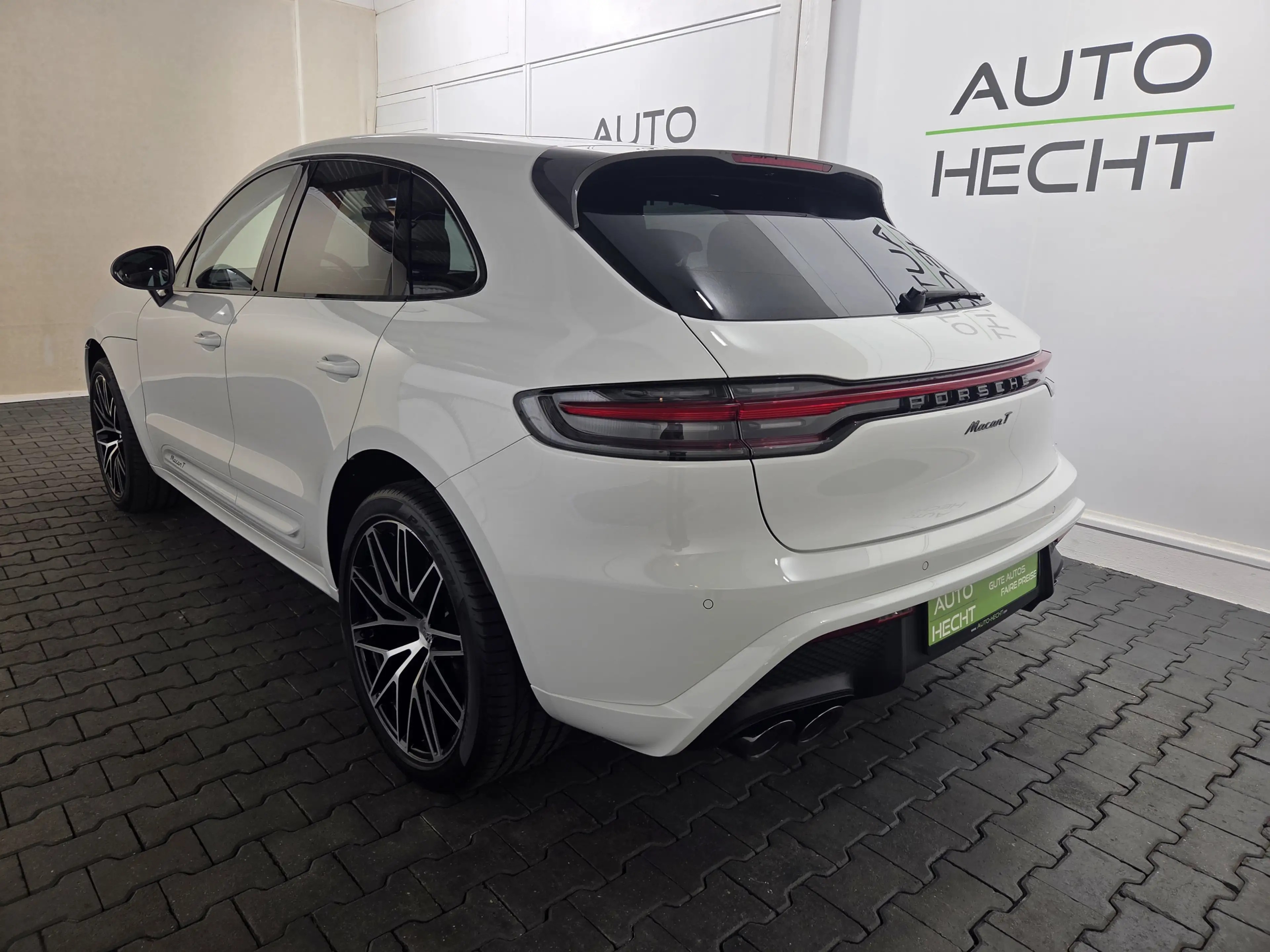Porsche Macan T PDK, Kamera, Panorama, 21 Zoll, ACC, DAB — photo 2