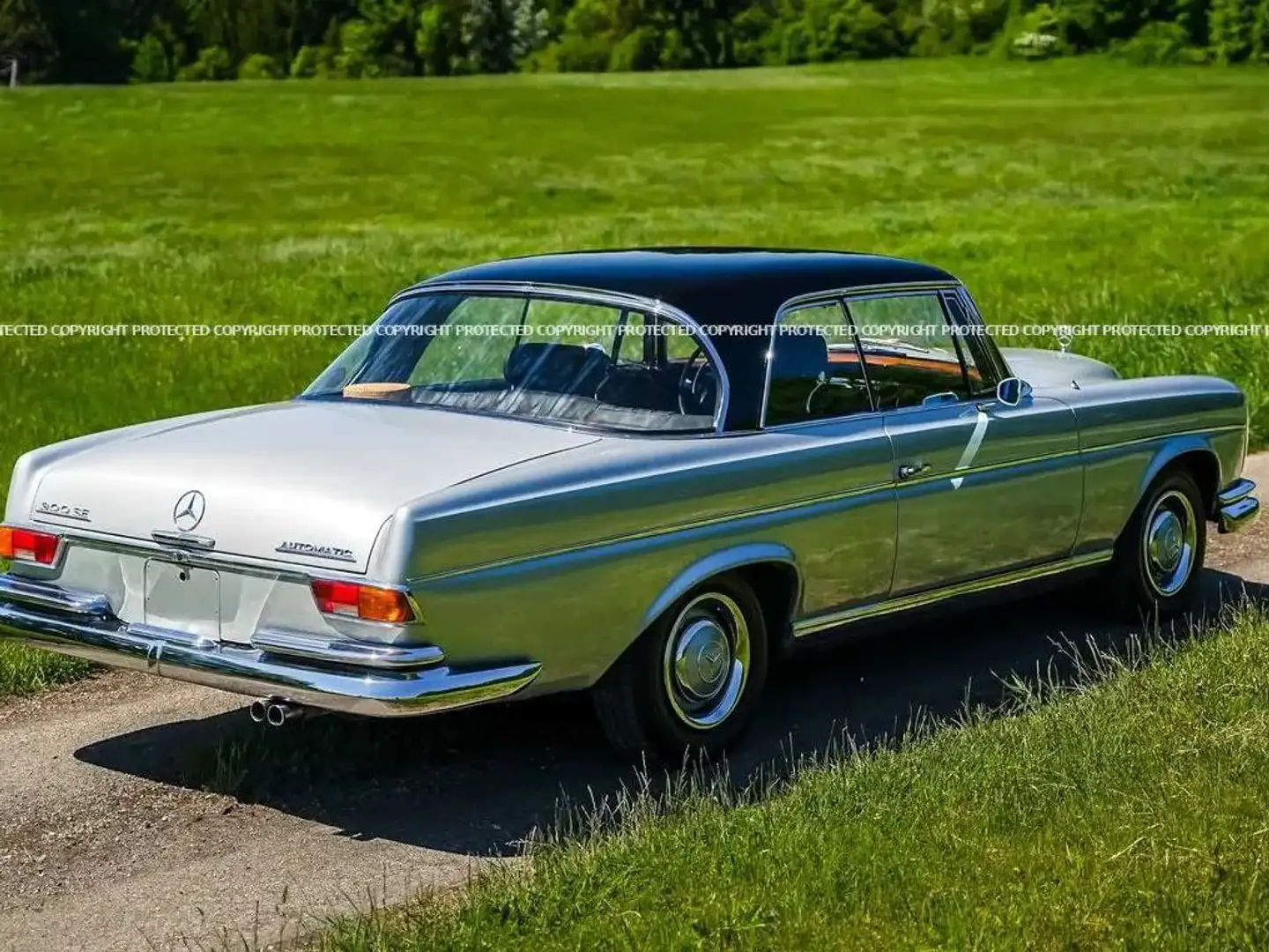 Mercedes-Benz W 114/115 Strich-Acht W112 300SE - 2