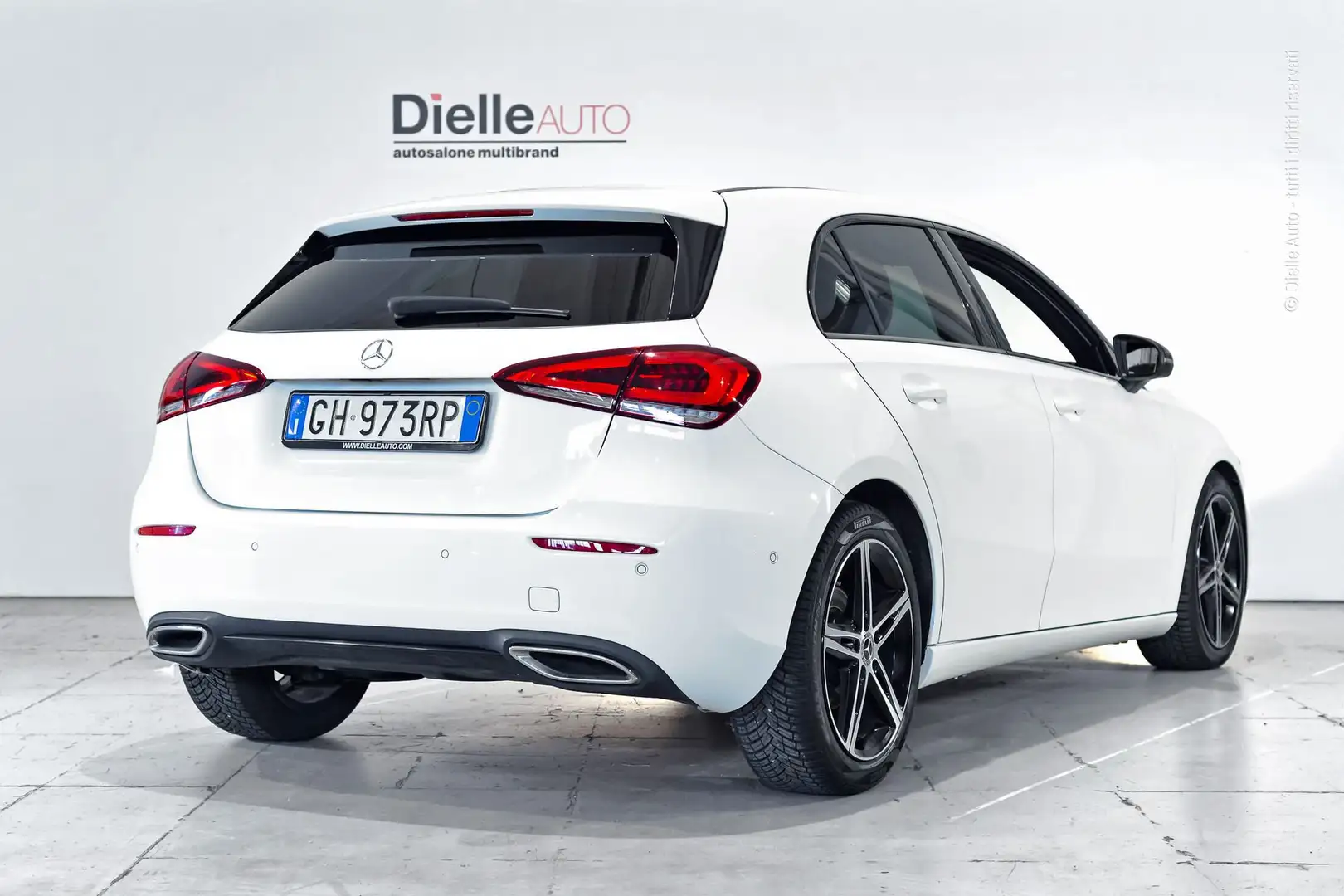Mercedes-Benz A 180 A 180 d Automatic Sport NIGHT EDITION Bianco - 2