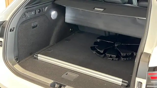 Volkswagen Passat Variant TDI 4Motion R-Line Head-up Memory Sitzbelüftung Ansicht 19