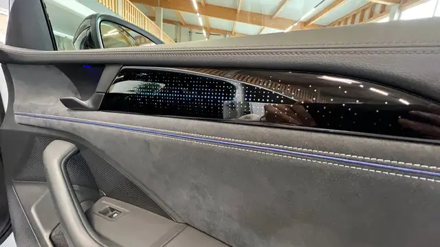 Volkswagen Passat Variant TDI 4Motion R-Line Head-up Memory Sitzbelüftung Ansicht 40