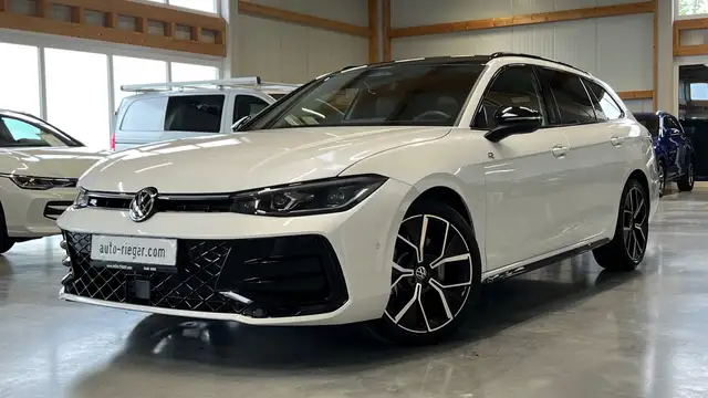 Volkswagen Passat Variant TDI 4Motion R-Line Head-up Memory Sitzbelüftung Ansicht 2
