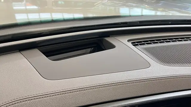 Volkswagen Passat Variant TDI 4Motion R-Line Head-up Memory Sitzbelüftung Ansicht 13