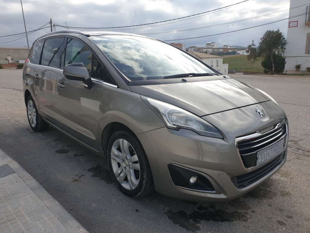 Peugeot 5008 2.0 BlueHDi Style 7 pl. 150 - foto 1