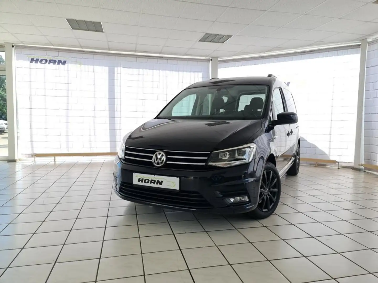 Volkswagen Caddy Comfortline BMT, unfallfrei, Scheckheft, AHK,HUneu Noir - 1