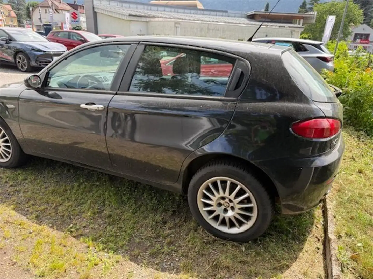 Alfa Romeo 147 1,6 Twin Spark Distinctive Noir - 2