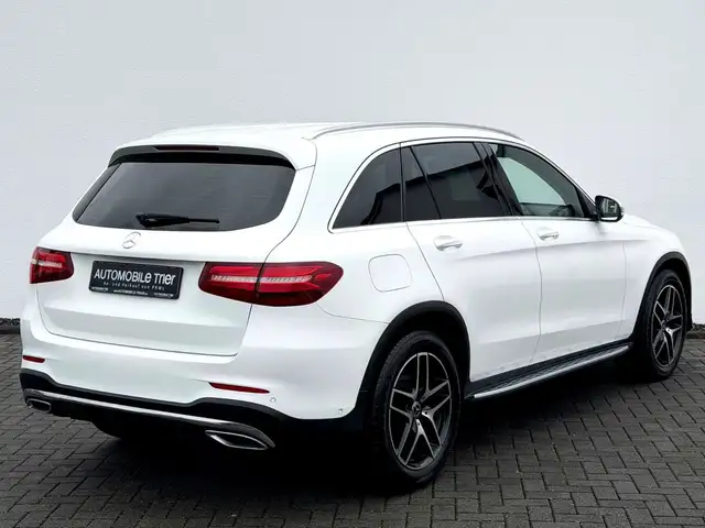 Mercedes-Benz GLC view 5