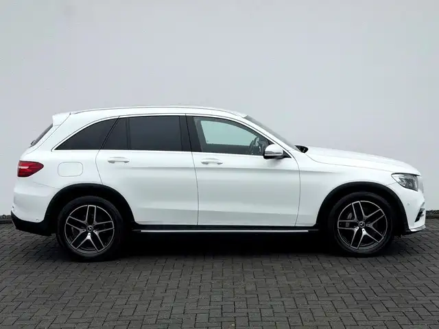 Mercedes-Benz GLC view 4