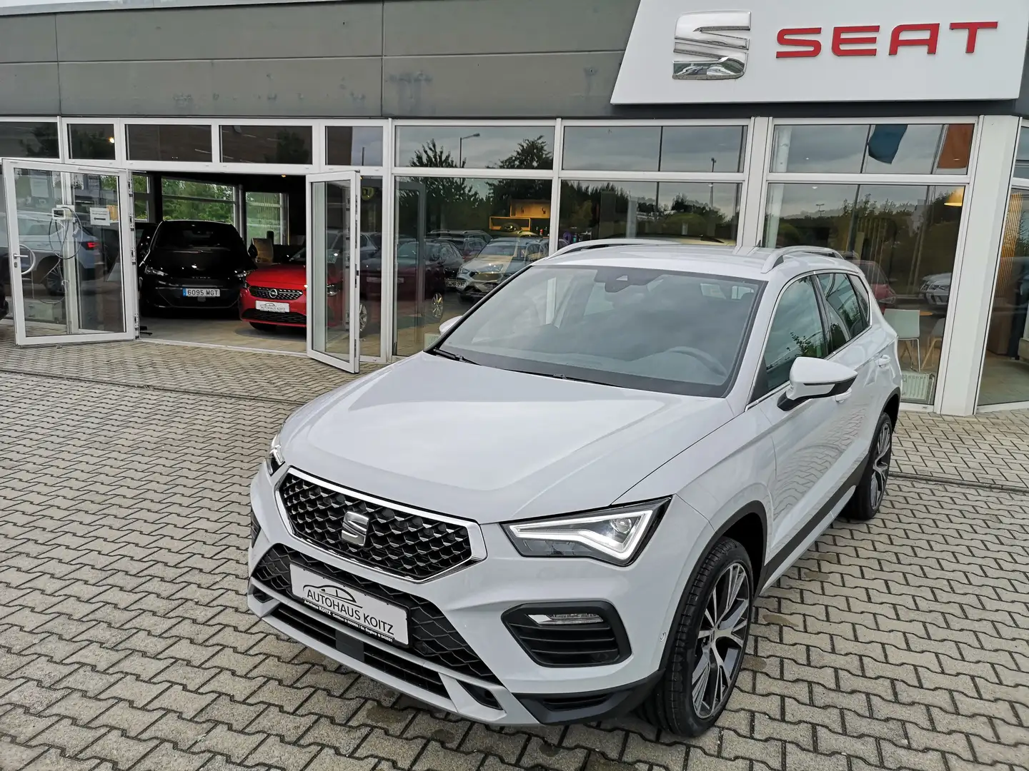 SEAT Ateca Xperience Virtual Cockpit PDC KAMERA AAC ACC Weiß - 1