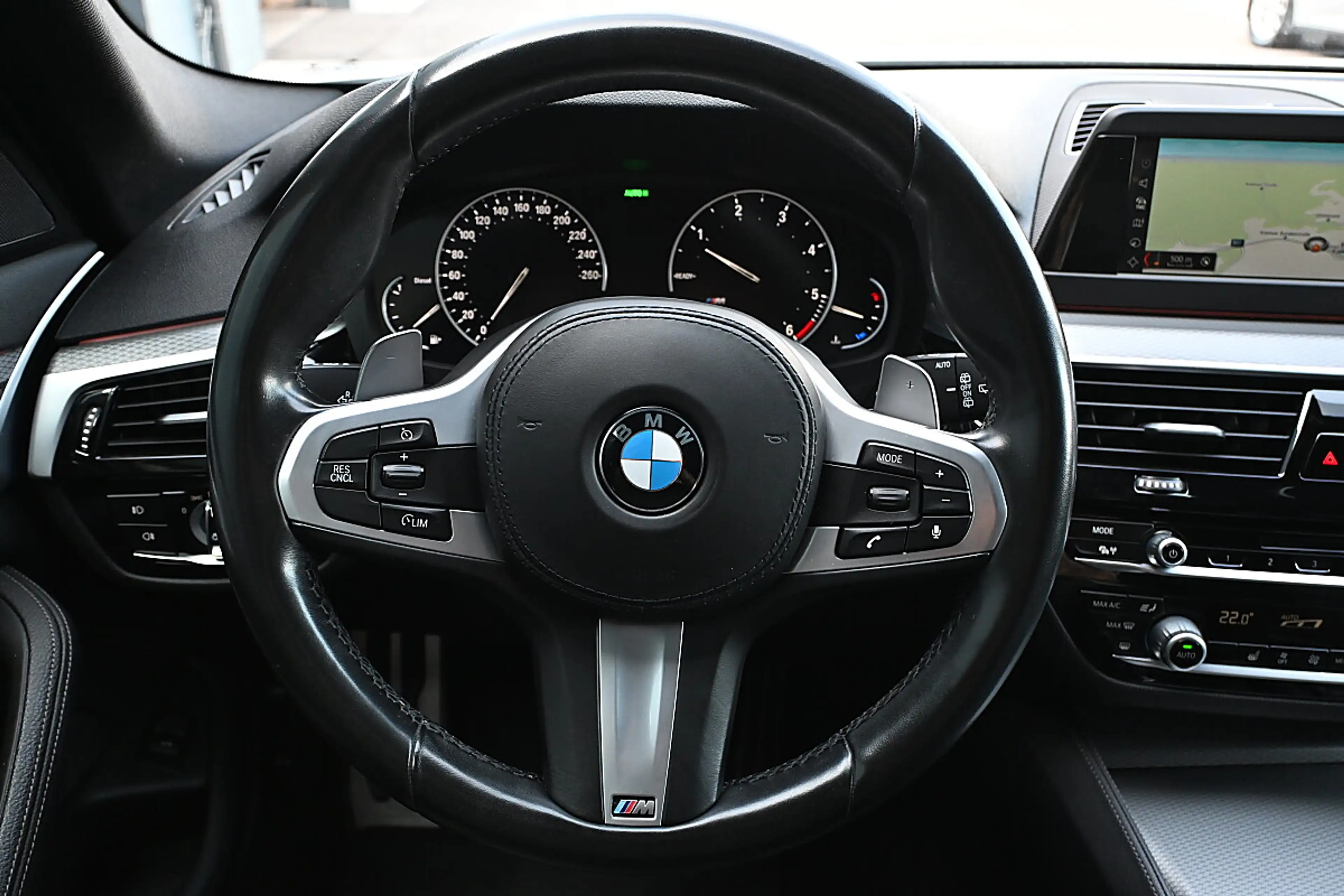 BMW 520 d xDrive Touring Aut. M Sport DrivingAssistent,... — photo 12