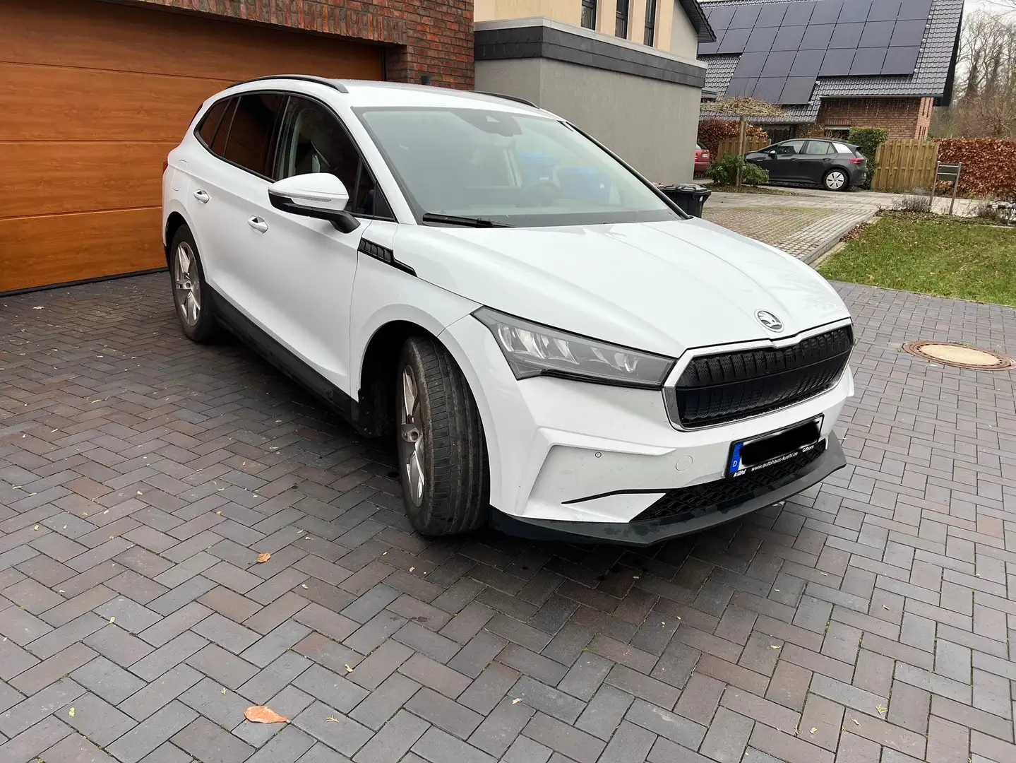 Skoda Enyaq 60 Weiß - 1