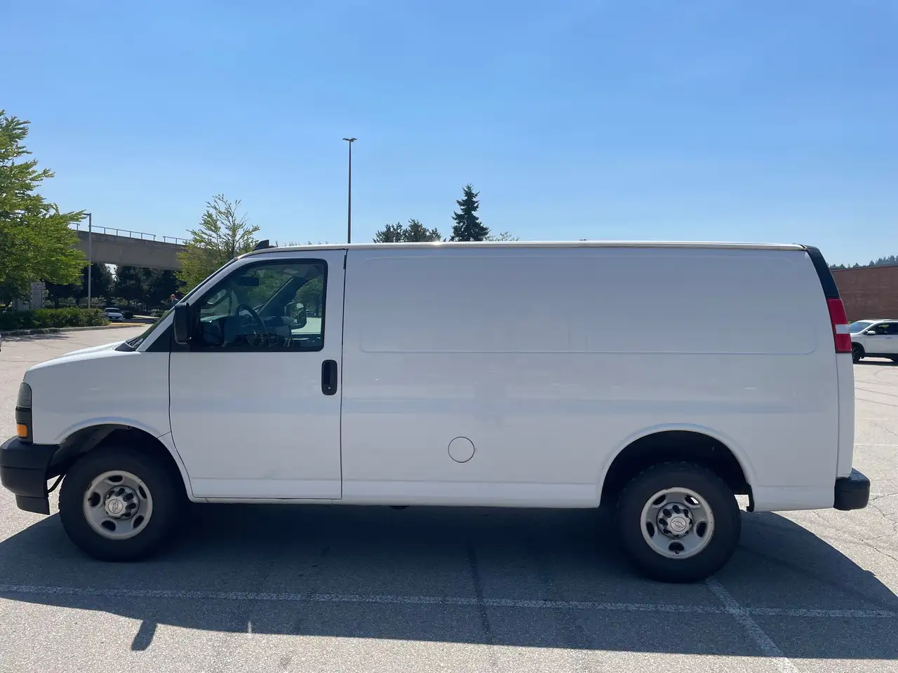 Chevrolet Express 2500 снимка Chevrolet Express 2500