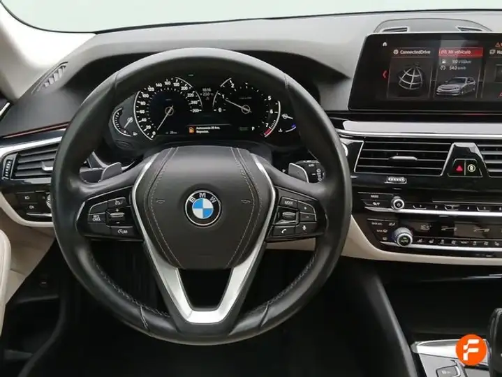 BMW Serie 5 2020, foto 9
