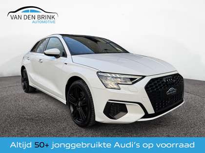 Audi A3 Sportback 40 TFSIe 204 pk S-line Black Pano