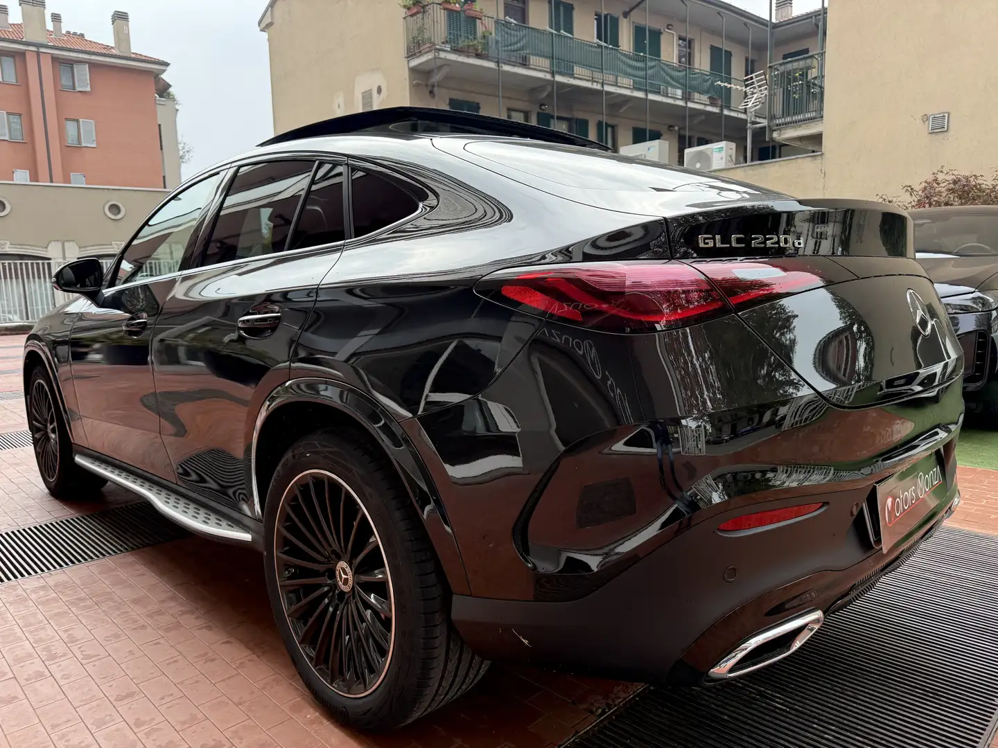 Mercedes-Benz GLC 220 Coupe d AMG Line 4matic *Tetto Pan. Uff. Italiana Nero - 2