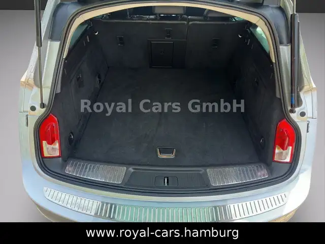 Opel Insignia view 8