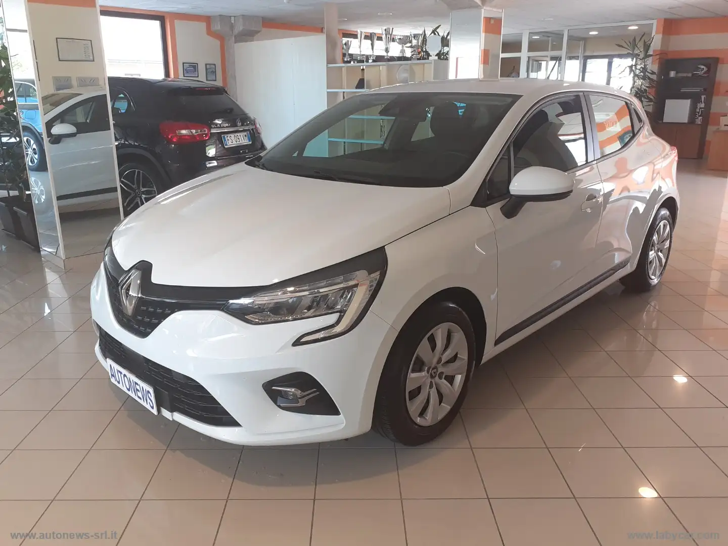 Renault Clio TCe 12V 100 CV 5p. Business VERSIONE BUSINESS Bianco - 1