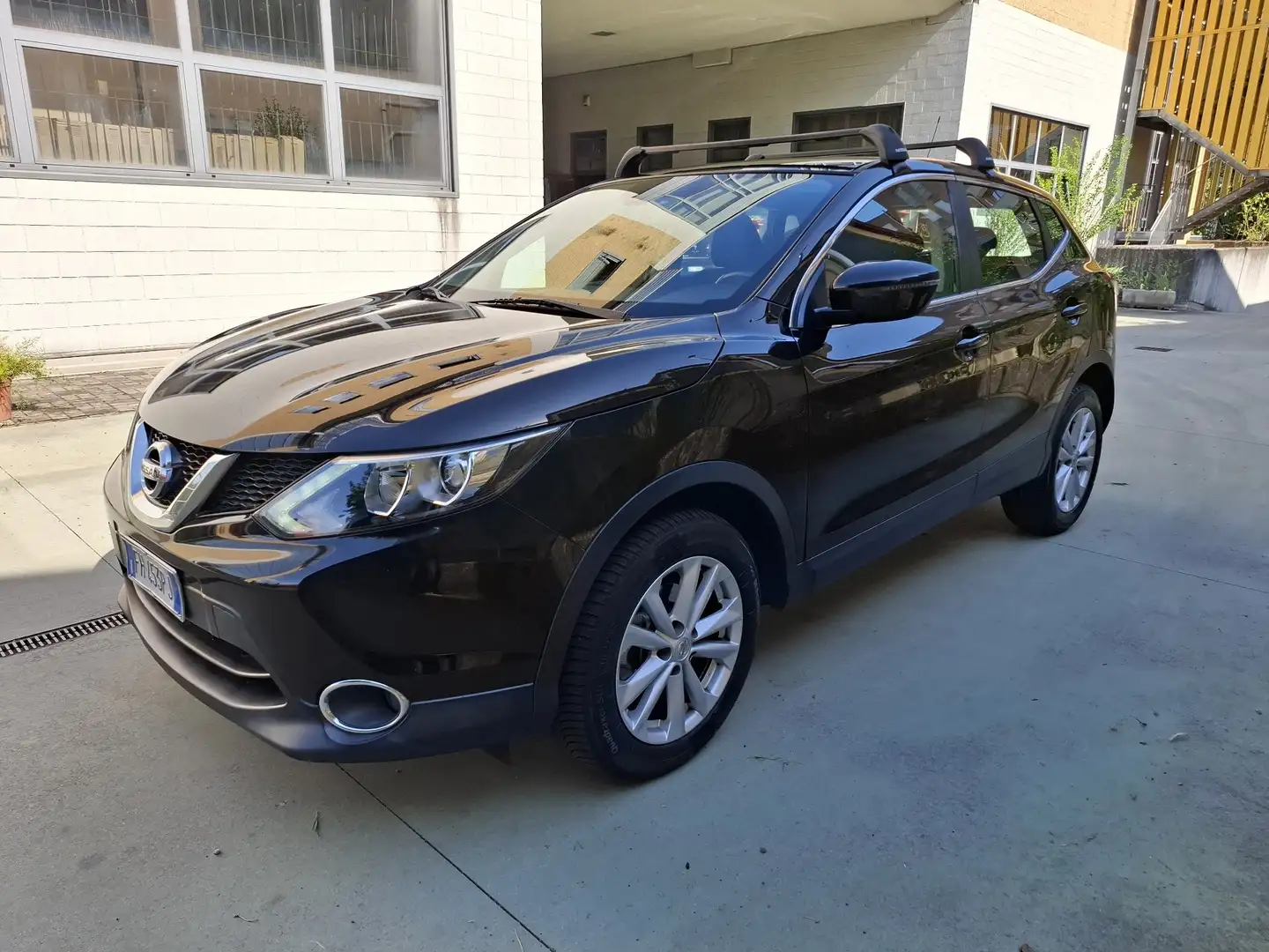 Nissan Qashqai II 1.2 dig-t N-Connecta 115cv Nero - 1