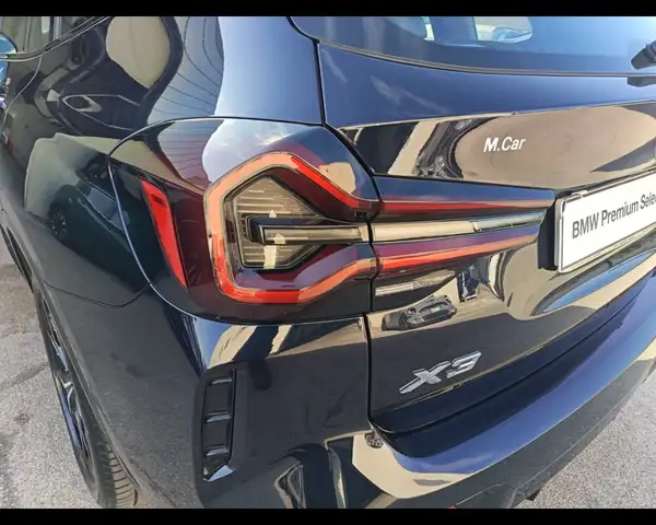 BMW X3 view 12