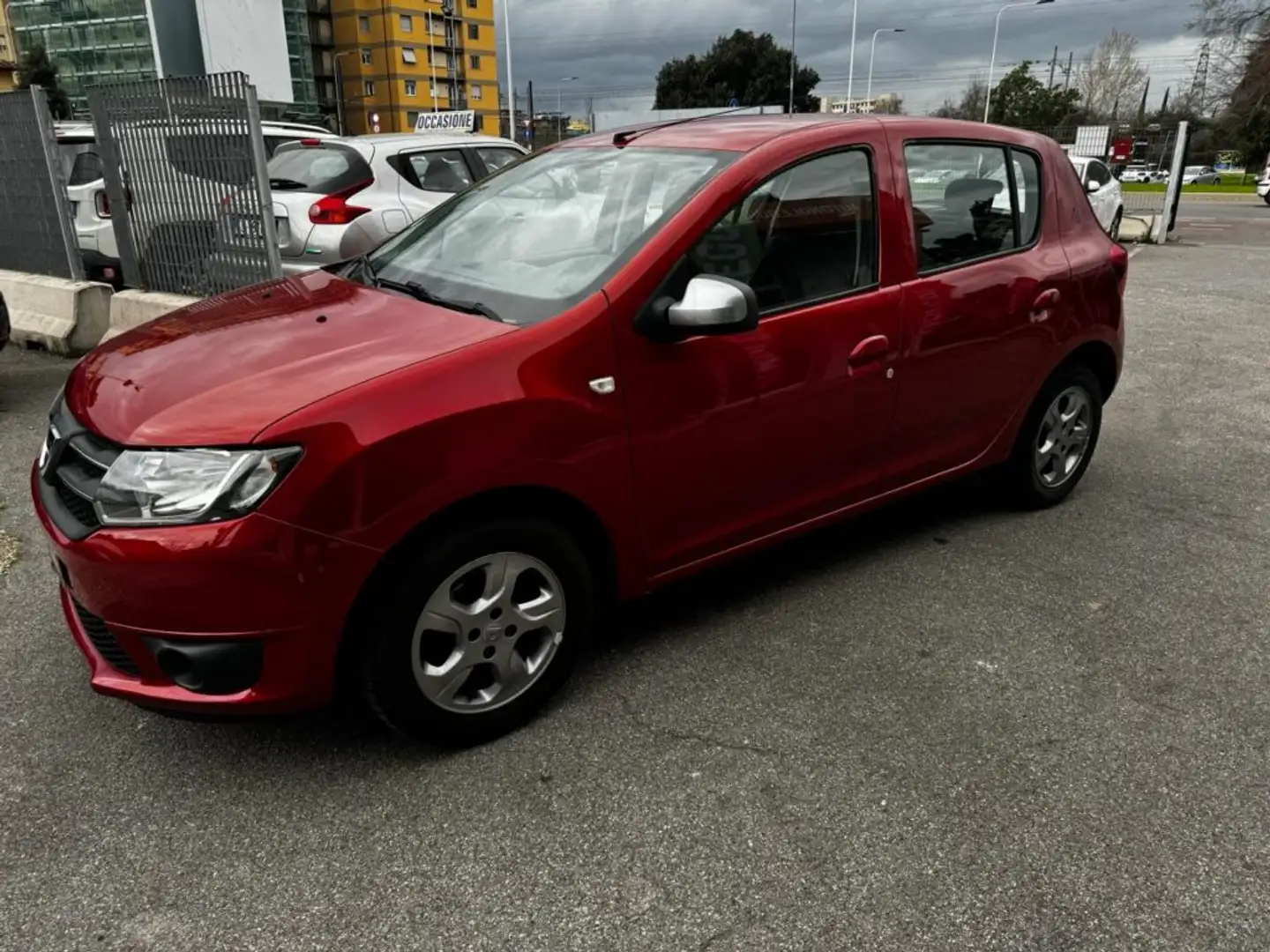Dacia Sandero 0.9 TCe Série Limitée 10th Anniversary Rojo - 2
