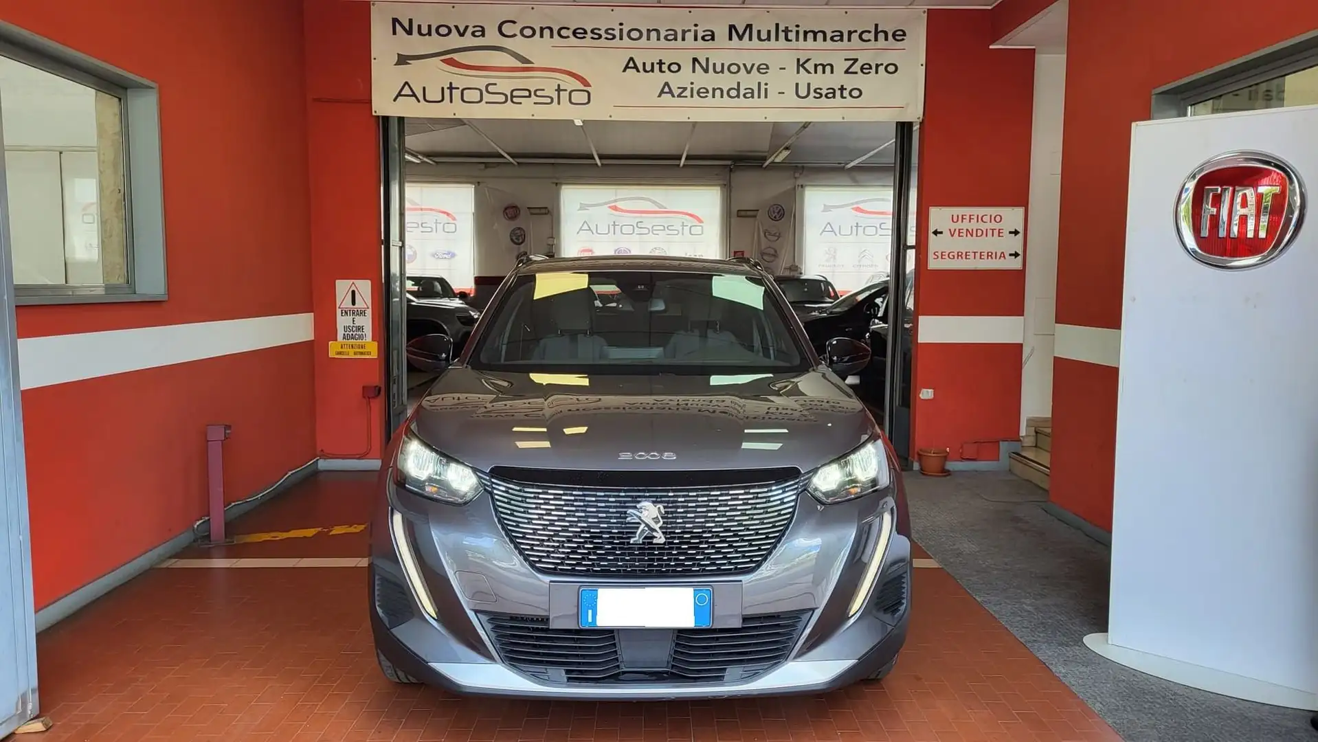 Peugeot 2008 PureTech 100 S&S Allure Grigio - 2