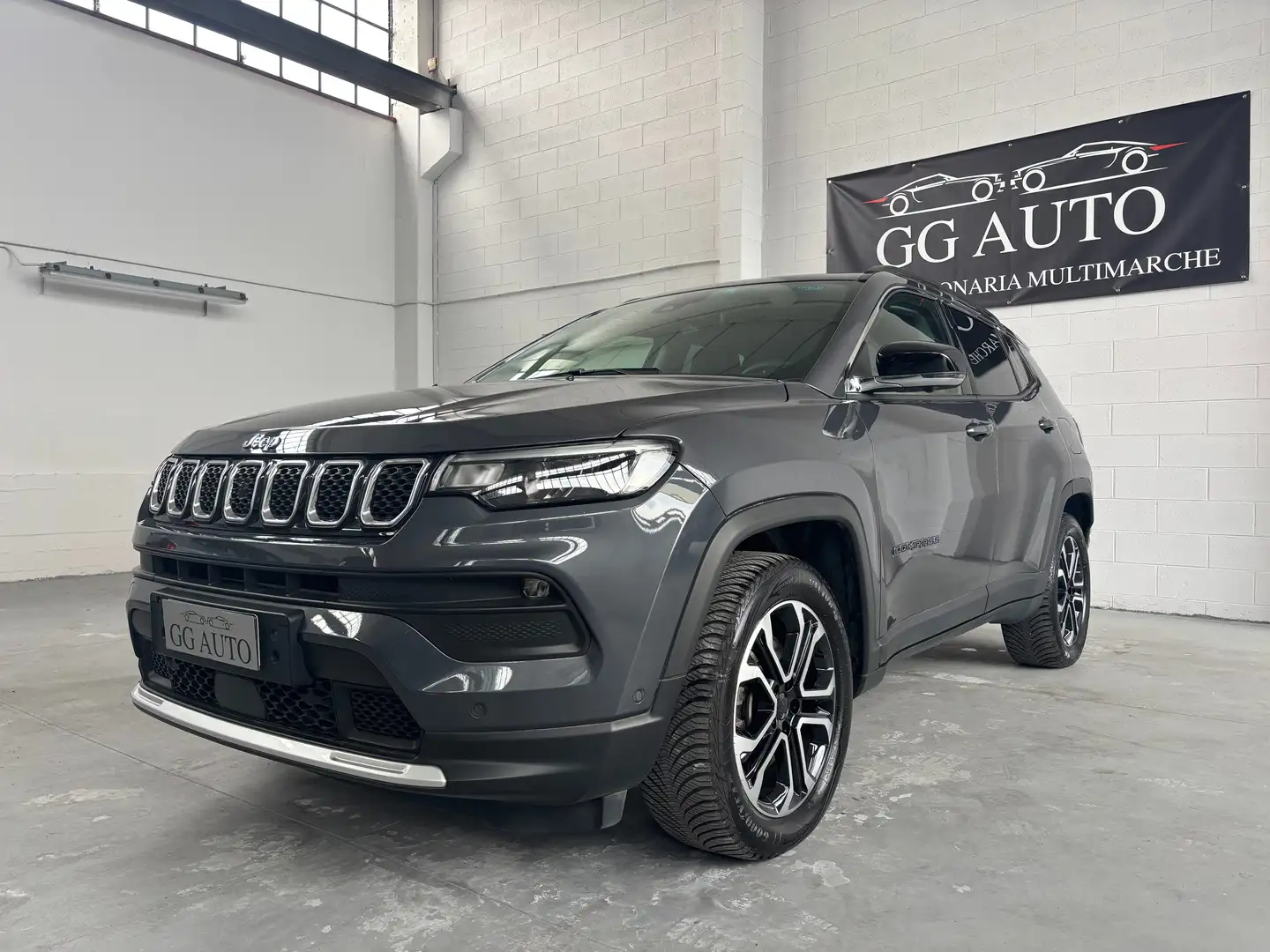 Jeep Compass Compass II 2021 1.3 turbo t4 phev Limited 4xe auto Gris - 1