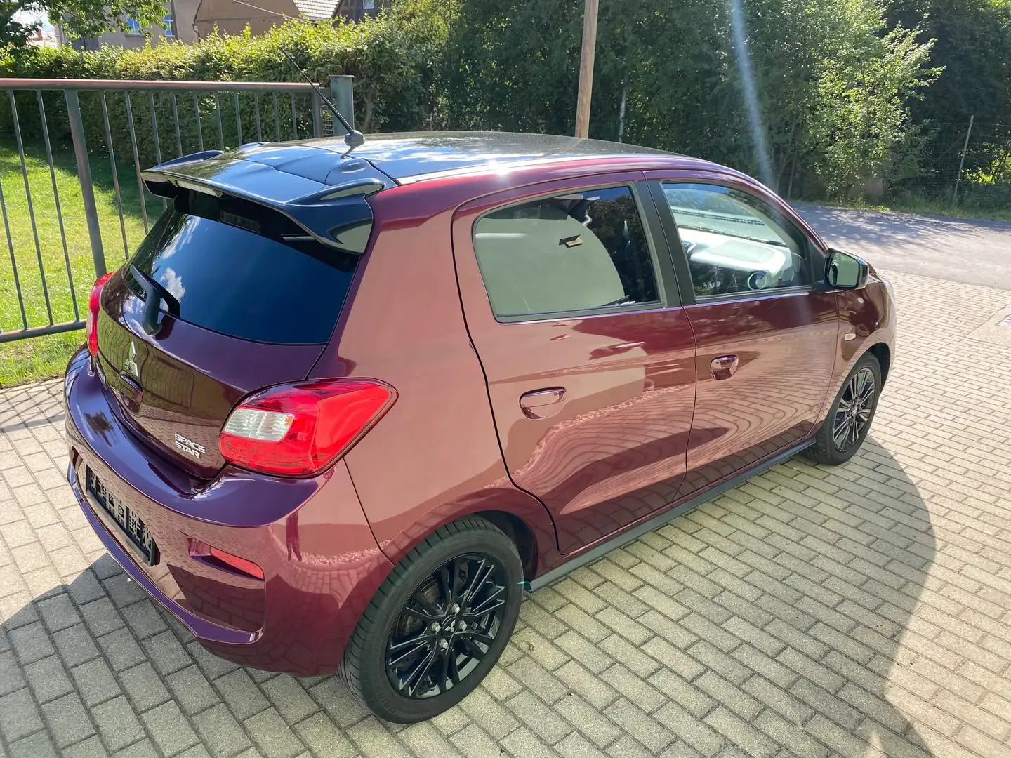 Mitsubishi Space Star Diamant Edition+*Automatik*Nur 42Tkm*1.Hand*Navi* Rot - 2