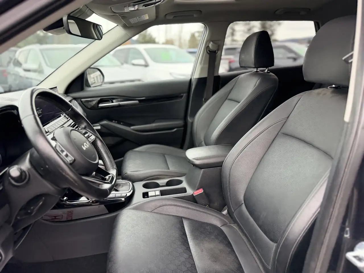 Kia Seltos снимка Kia Seltos