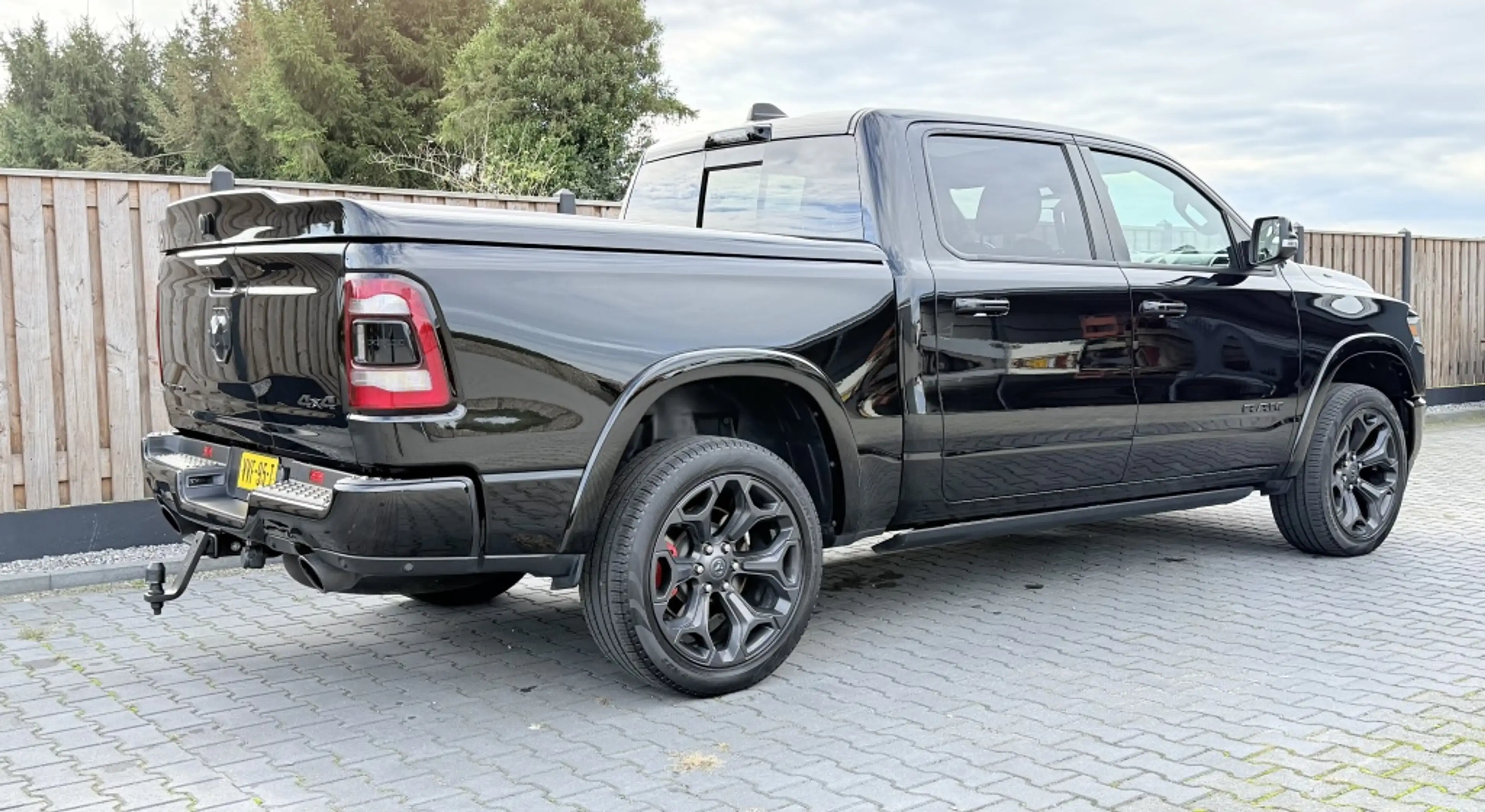 Dodge RAM 1500 5.7 HEMI V8 4x4 CC LIMITED PANO LPG WEINIG KM — photo 8
