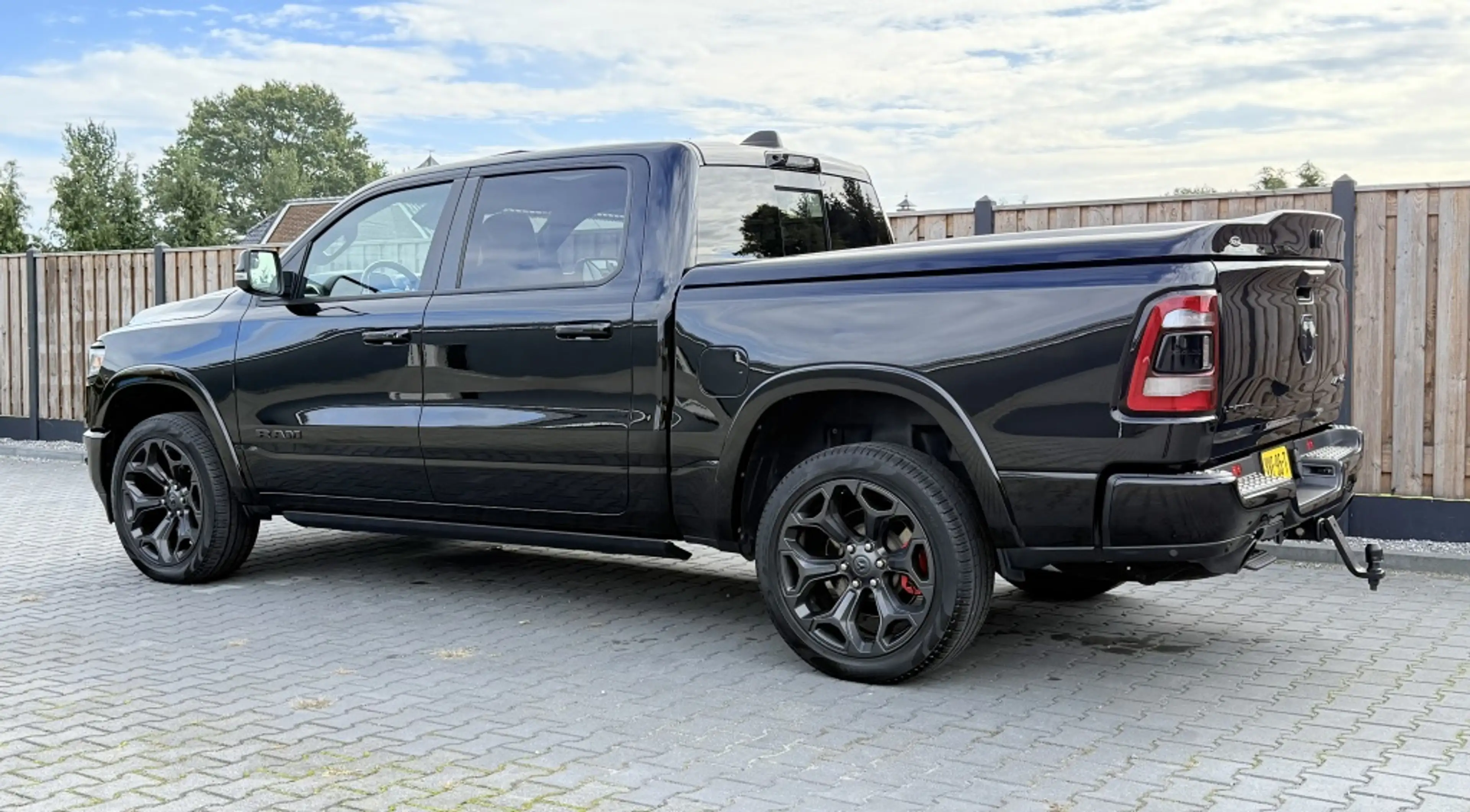 Dodge RAM 1500 5.7 HEMI V8 4x4 CC LIMITED PANO LPG WEINIG KM — photo 6