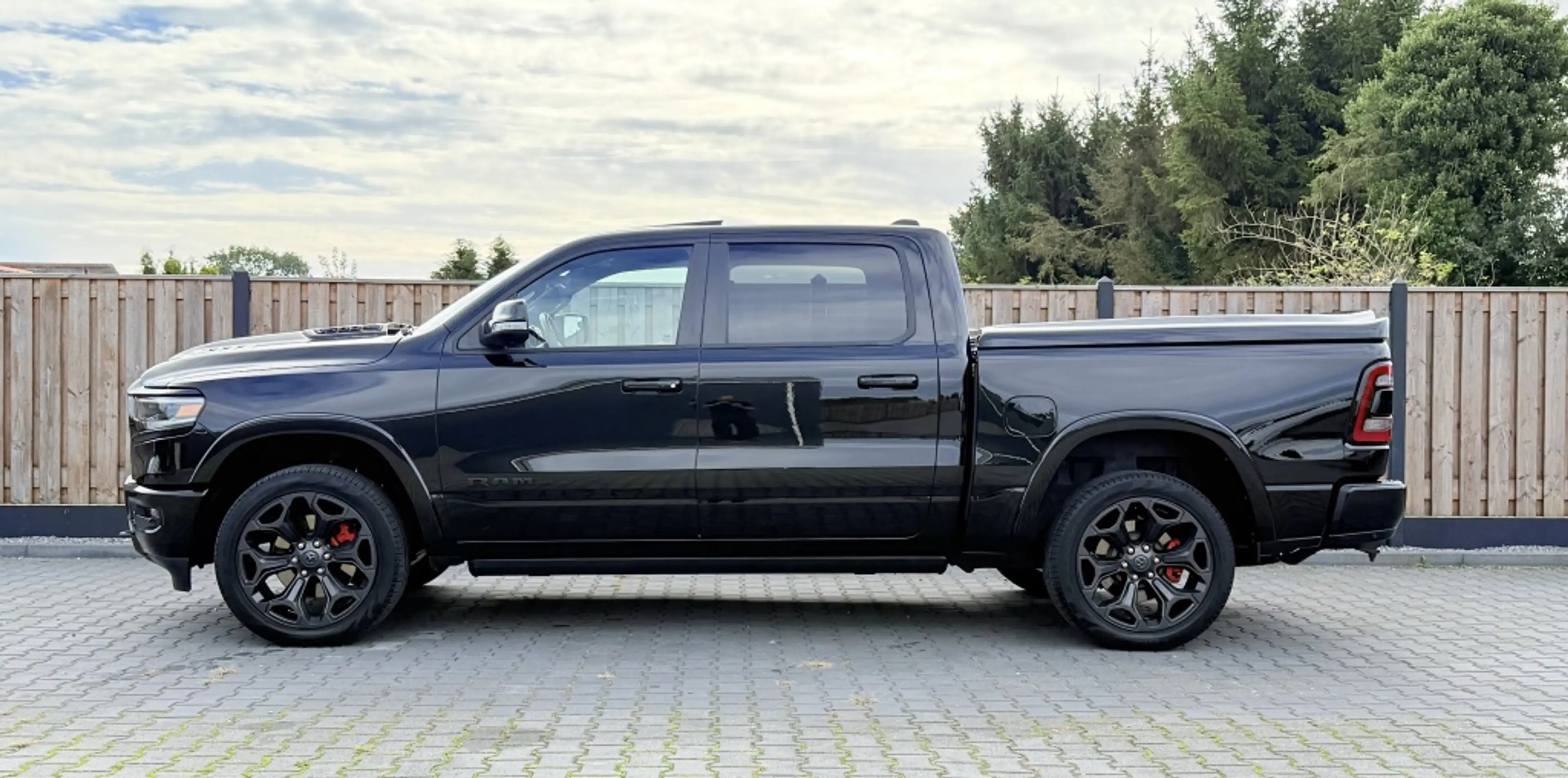 Dodge RAM 1500 5.7 HEMI V8 4x4 CC LIMITED PANO LPG WEINIG KM — photo 5