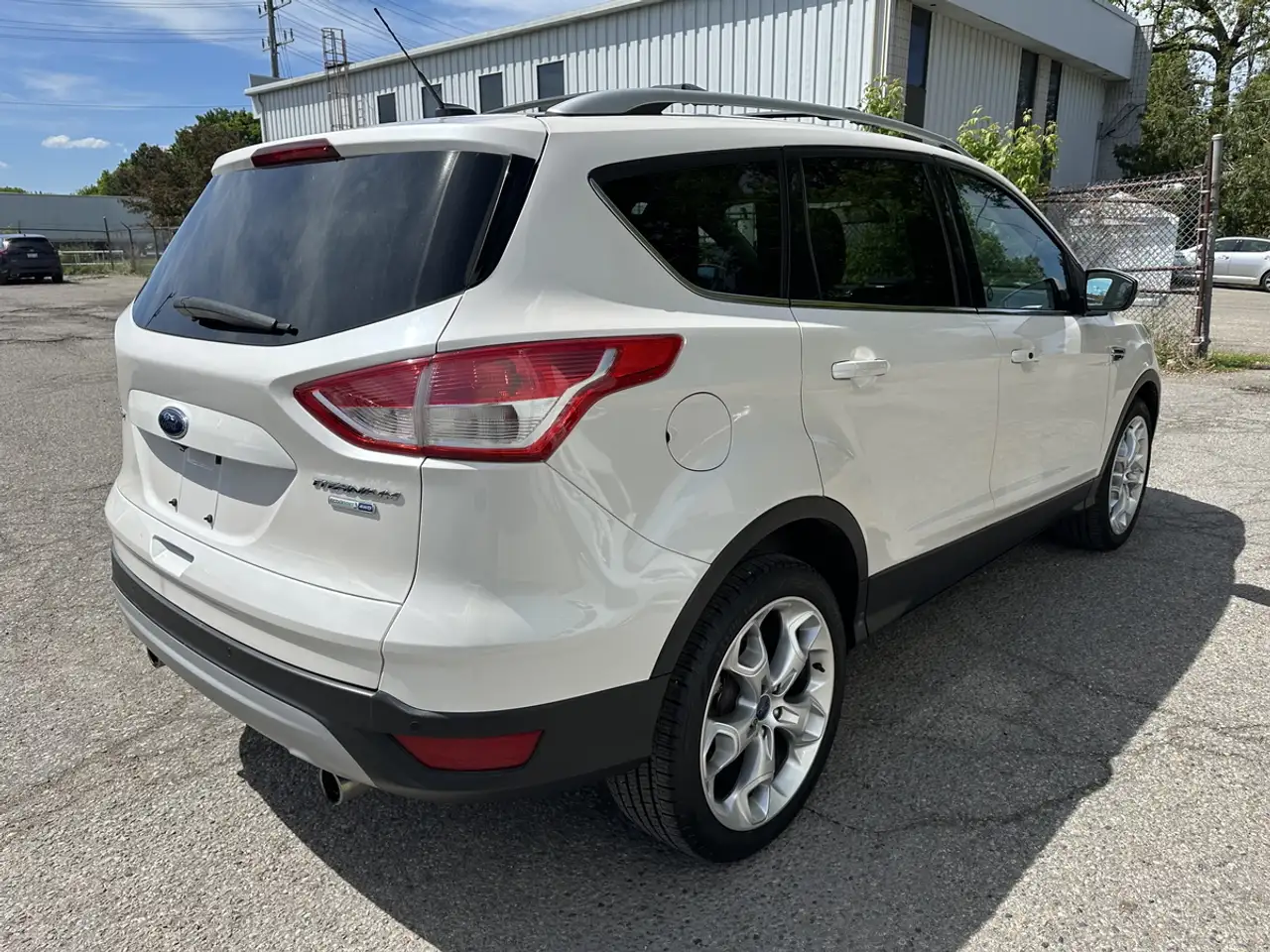 Ford Escape снимка Ford Escape
