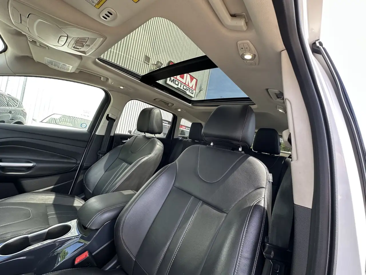 Ford Escape снимка Ford Escape