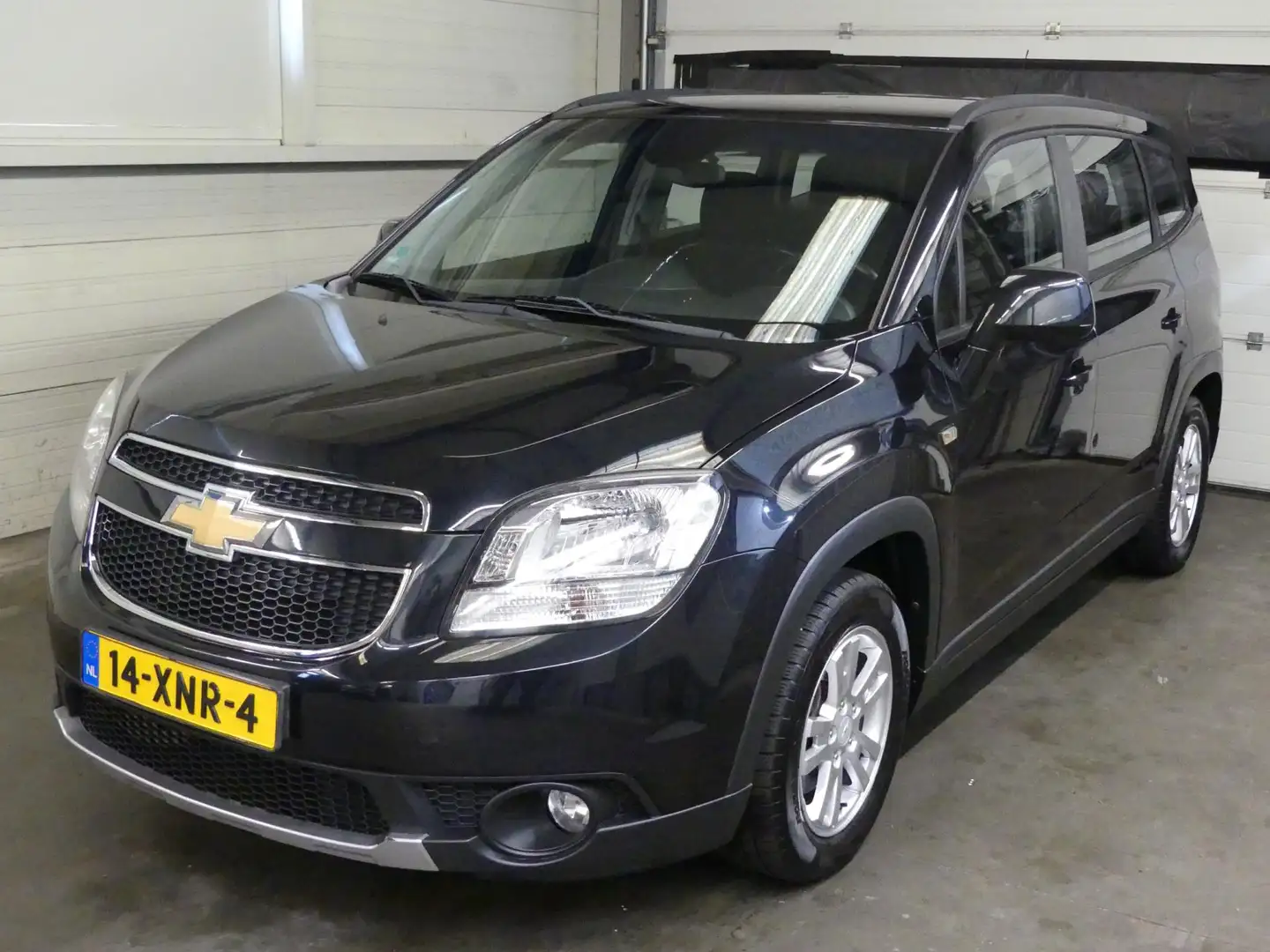 Chevrolet Orlando 1.8 LT - Airco - 7 persoons - Zwart - 1