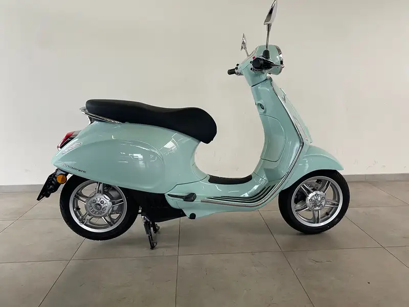 Vespa Elettrica 45 km/h