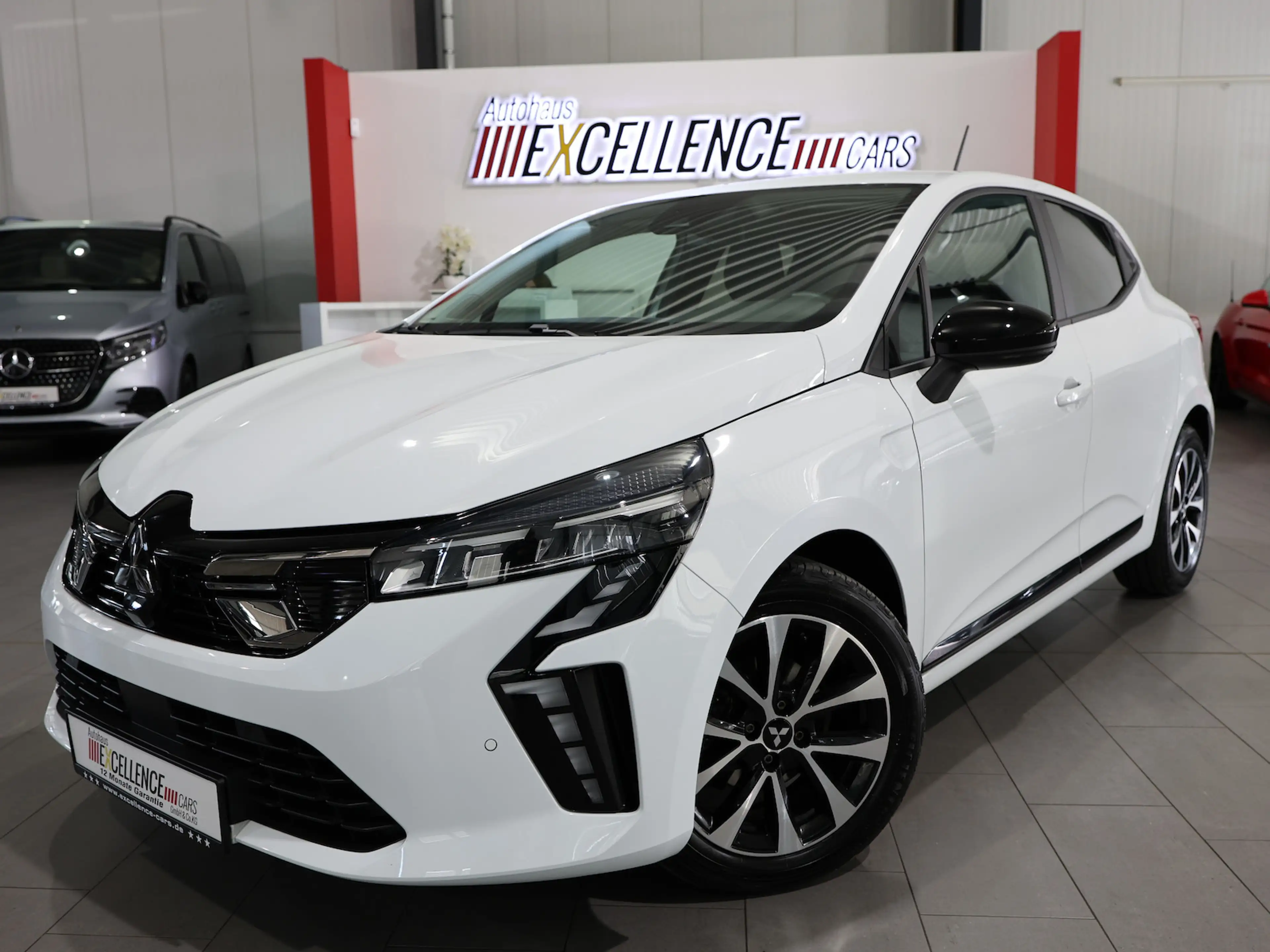 Mitsubishi Colt 1.0 SCe PLUS WHITE / LED, VIRTUAL-COCKPIT — photo 4