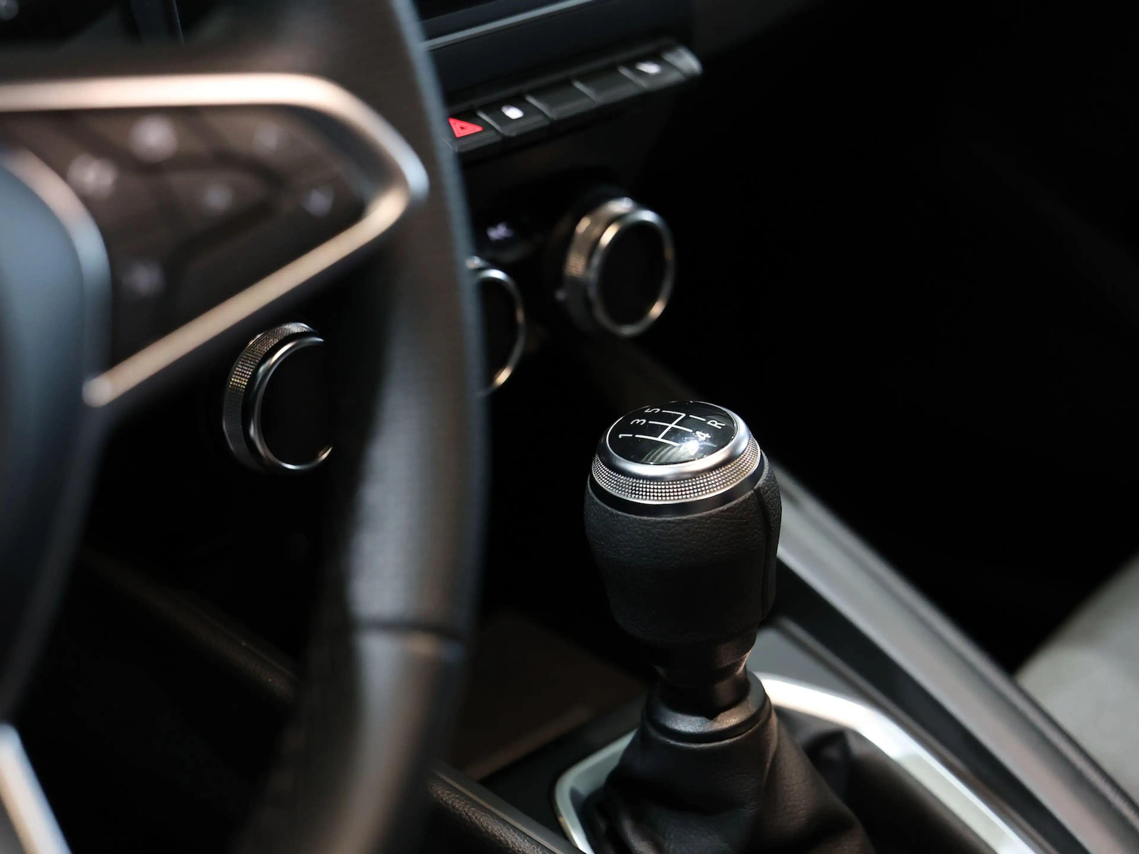 Mitsubishi Colt 1.0 SCe PLUS WHITE / LED, VIRTUAL-COCKPIT — photo 15